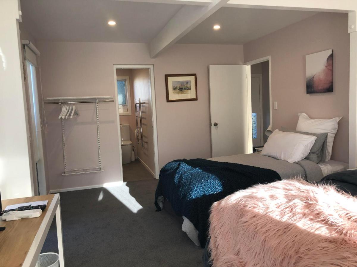 Allie'S Hill Top Haven Bed & Breakfast ワンガヌイ エクステリア 写真