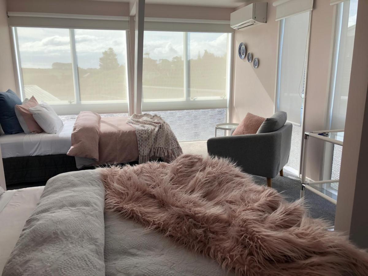 Allie'S Hill Top Haven Bed & Breakfast ワンガヌイ エクステリア 写真