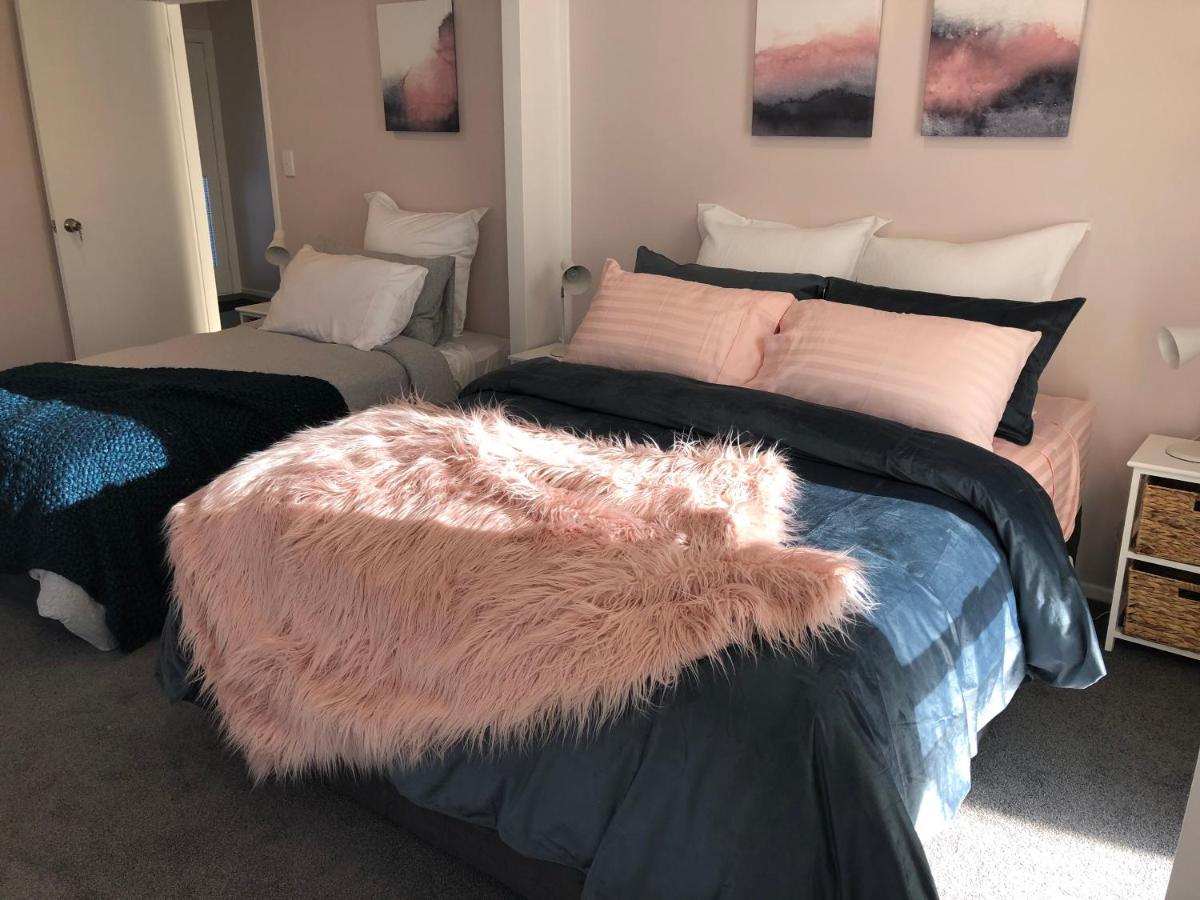 Allie'S Hill Top Haven Bed & Breakfast ワンガヌイ エクステリア 写真